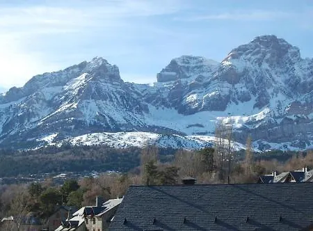 Casa Patro Apartamento Tramacastilla de Tena
