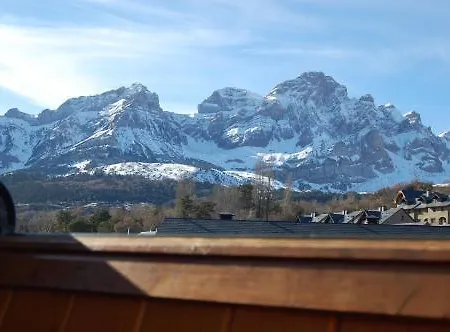 Casa Patro * トラマカスティリャ・デ・テナ